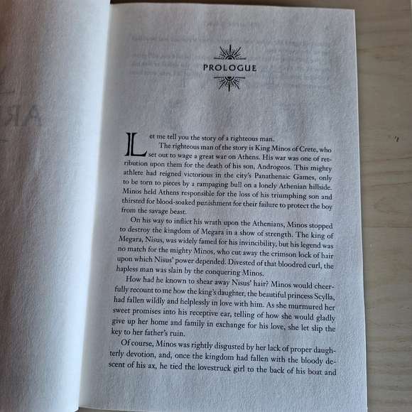 Ariadne By Jennifer Saint - Myth Fiction Novel - Hardcover with Dust Jacket - Picture 5 of 7